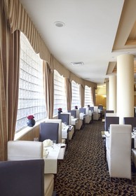 Royal Hotel and Merrill Leisure Club