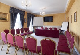 Royal Hotel and Merrill Leisure Club