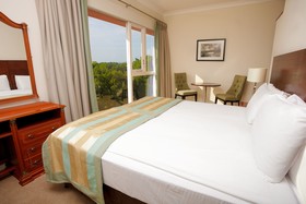 Royal Hotel and Merrill Leisure Club
