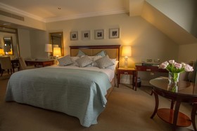 Bunratty Castle Hotel