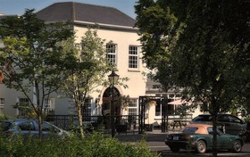 Woodford Dolmen Hotel