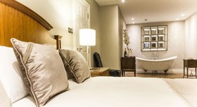 TF Royal Hotel & Theatre