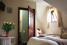 Woodview Lodge Bed & Breakfast
