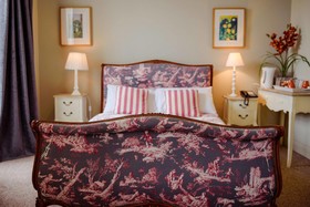 Emmet Hotel