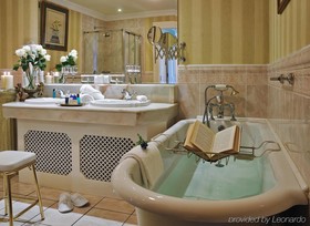 Hayfield Manor Hotel