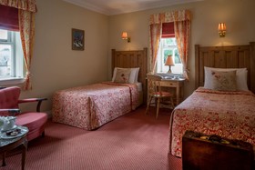 Dingle Benners Hotel