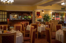 Dingle Benners Hotel