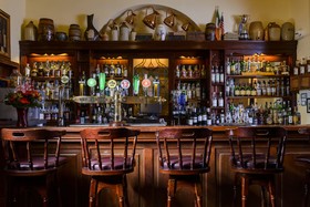 Dingle Benners Hotel