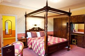 Central Hotel Donegal