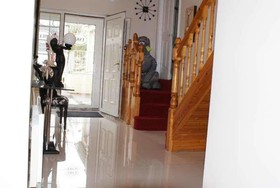 Eske Villa