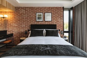 The Cliffe At The Quay