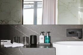 The Cliffe At The Quay