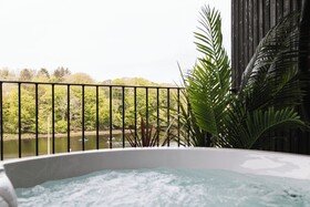 The Cliffe At The Quay