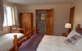 Glen Cove Bed & Breakfast