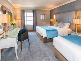 Riverside Park Hotel & Leisure Club