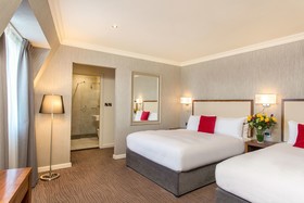 Eyre Square Hotel