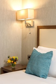 Eyre Square Hotel