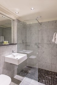 Eyre Square Hotel
