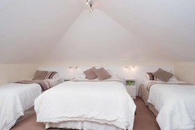 Four Seasons B&B