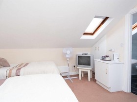 Four Seasons B&B