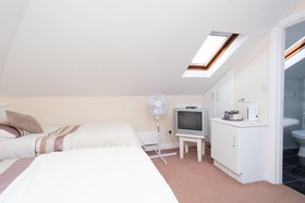 Four Seasons B&B