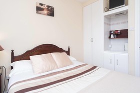 Four Seasons B&B