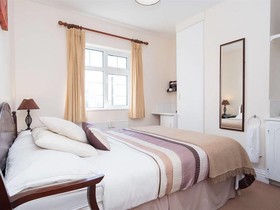 Four Seasons B&B