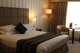 Menlo Park Hotel
