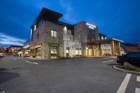 Menlo Park Hotel