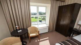Menlo Park Hotel