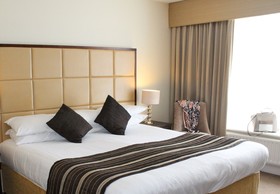 Menlo Park Hotel