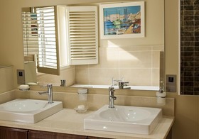 Sea Breeze Lodge B&B