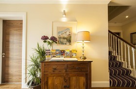 Sea Breeze Lodge B&B