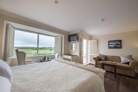 Sea Breeze Lodge B&B