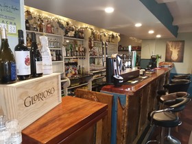 Tir Na Nog gastropub