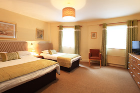 O'Donnabhain's Guesthouse B&B & Townhouses