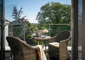 Newpark Hotel