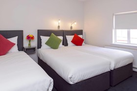 Dan Linehans Bar B&B