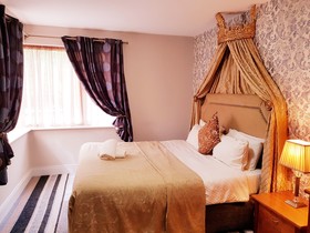 Killarney Inn