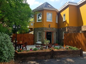 Killarney Inn