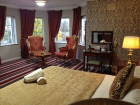 Killarney Inn