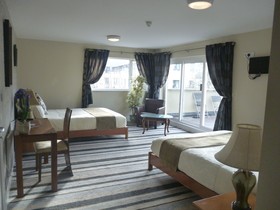 Killarney Inn