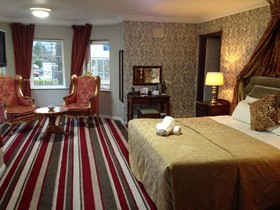 Killarney Inn