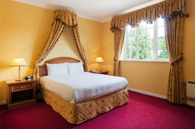 Old Weir Lodge