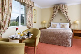 Old Weir Lodge