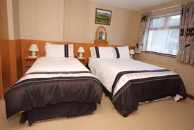 River Valley Farmhouse Bed & Breakfast