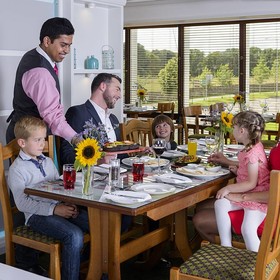 The Gleneagle Hotel & Apartments