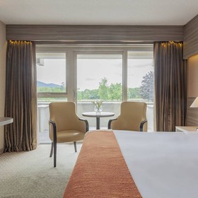 The Gleneagle Hotel & Apartments