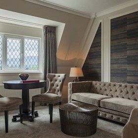 The Gleneagle Hotel & Apartments