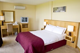 Upton Court Hotel